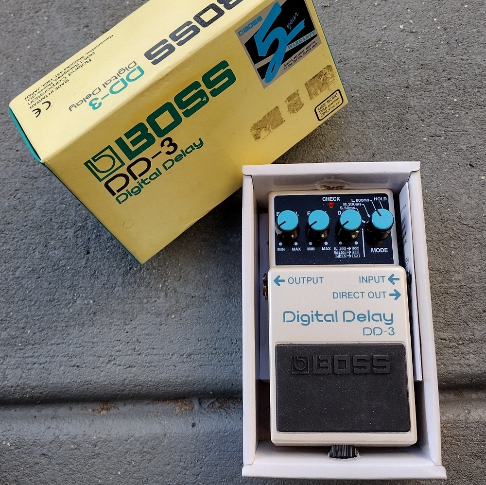 BOSS DD-3 digital delay pedal